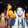 -2010년9월 11일 종로 보신각에서 열린 4대강 공사중단을 위한 10만 국민행동 문화제 행사에서 많은 참가자가 환호하며 4대강저지에 대한 열의를 다지고 있다.
