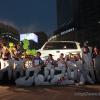 -7일 오후 서울 시청광장에서 ‘쌍용차 해고자, 자동차를 만들다 H-20000 프로젝트 모터쇼’가 열린 가운데 쌍용자동차 해고자들이 재조립한 자동차가 참가자들의 환호 속에 공개되었다.