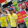 -무르시 퇴진을 요구하는 이집트 대규모 시위가 벌어진 6월 30일 세계 각국에서 이집트 투쟁을 지지하는 연대 집회가 열렸다. 한국에서도 6월 30일 낮 주한이집트대사관 근처에서 이집트인들과 한국인들이 참여하는 국제연대 집회가 열렸다. 