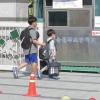 -코로나19 확진자 수가 늘어나고 있는 가운데 5월 27일 오전 서울 성북구 월곡초등학교 1,2학년 학생들이 등교하고 있다.