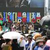 -7월 1일 서울 을지로 일대에서 열린 서울 퀴어퍼레이드. 폭염의 날씨에도 수만 명이 모였다.