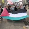-4월 6일 오후 집회를 마친 참가자들이 서울 광화문을 출발해 명동을 지나 주한 이스라엘 대사관 인근까지 행진을 하고 있다.