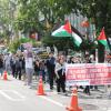-5월 4일 오후 33차 ‘팔레스타인인들과 연대를!’ 집회를 마친 참가자들이 서울 광화문을 출발해 명동을 지나 주한 이스라엘 대사관 인근까지 행진하고 있다.